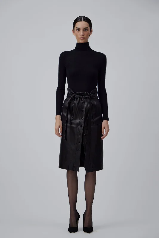 LEATHER SKIRT IN GLOSSY BLACK velvet skirt plush