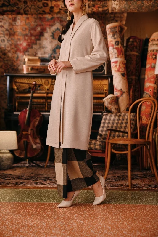 The Akar Kita Women Folded Skirt - Black Square linen skirt light