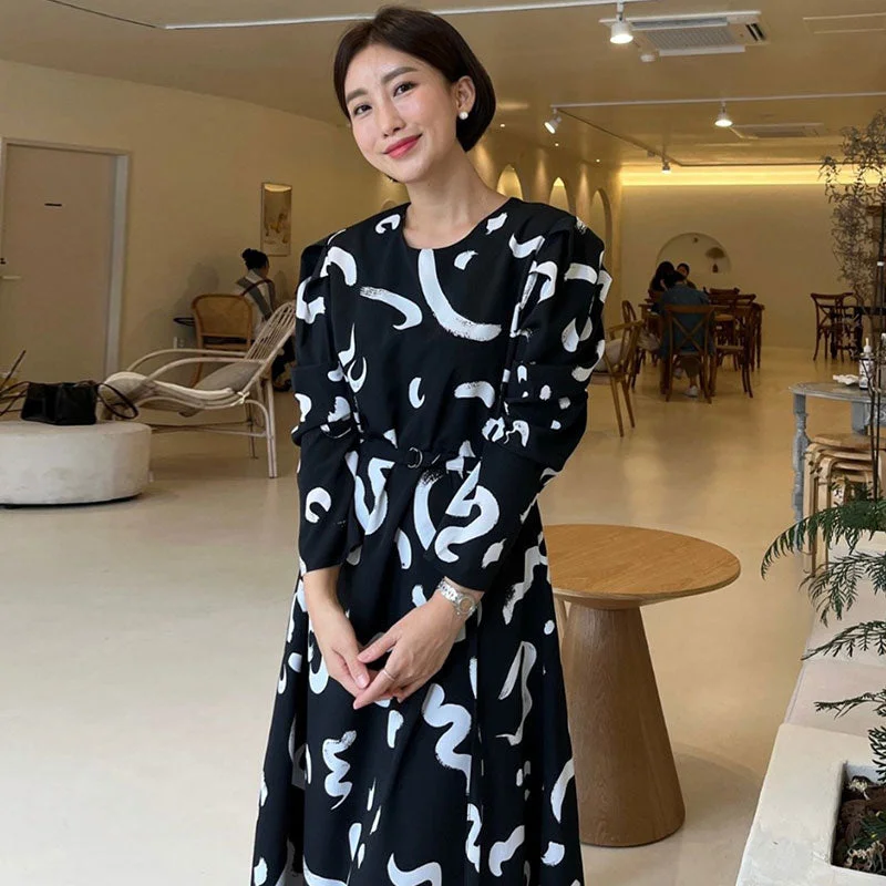 Women's Fashion Temperament Round Neck Hand-painted Ink Print Bubble Sleeve Dress Cowl Neckline Elegant