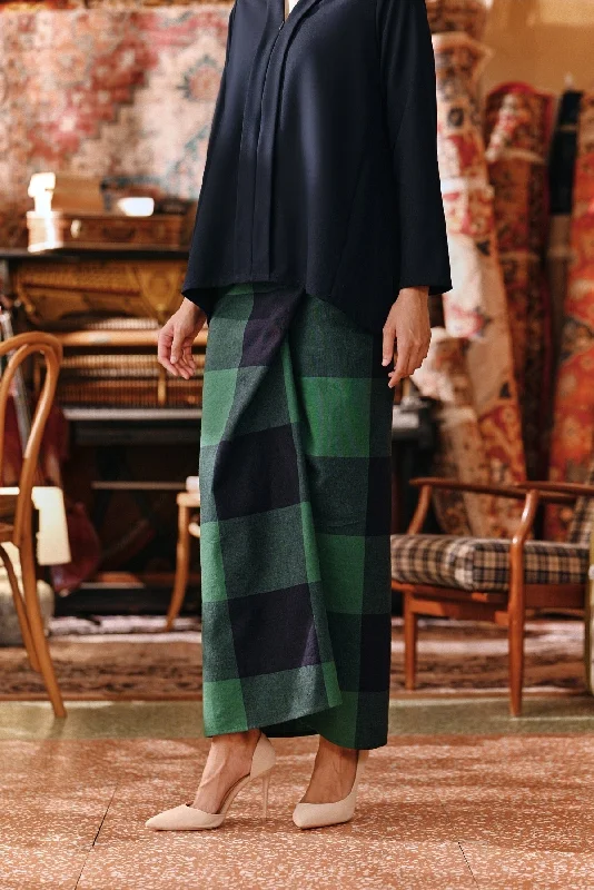 The Akar Kita Women Wrap Skirt - Green Square modal blend skirt