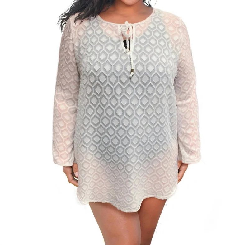 Plus Size Long Sleeve V-Neck Tunic Cover Up In Afm White