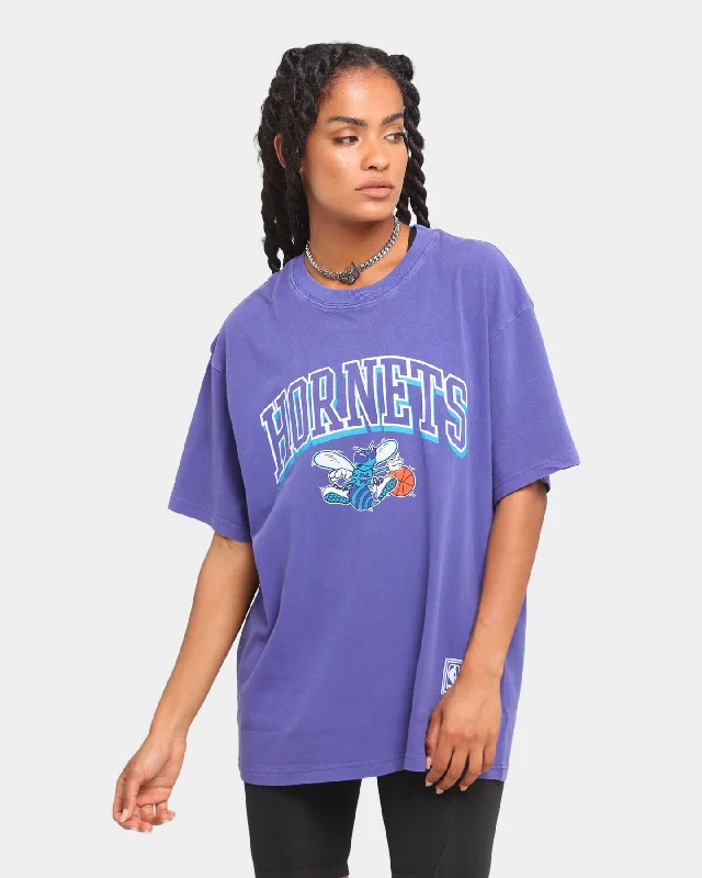 Mitchell & Ness Charlotte Hornets Keyline Logo Vintage T-Shirt Royal